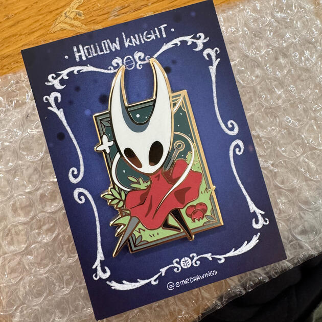 Hornet Enamel Pin